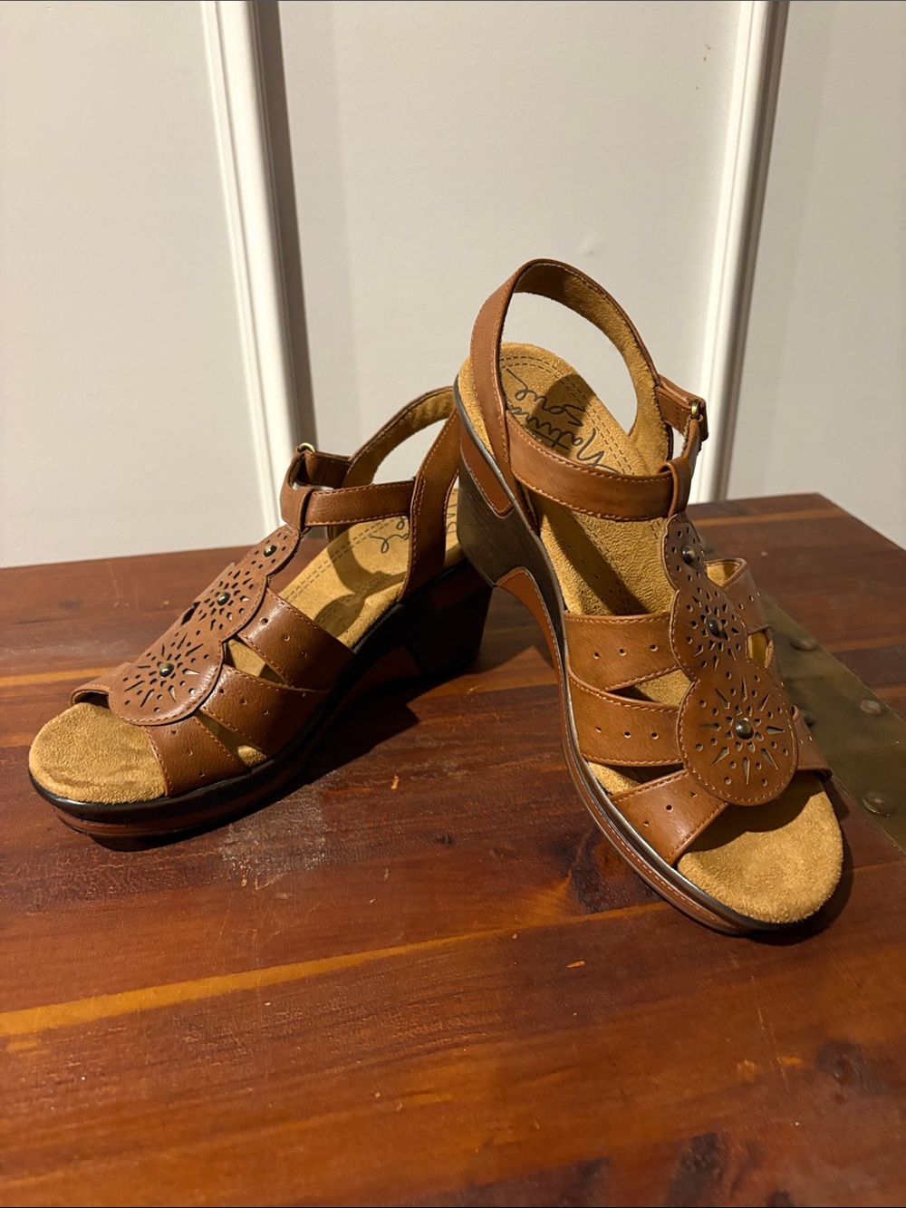 Natural Soul NEW Brown Wedge Sandals with Cutout Floral Accents
